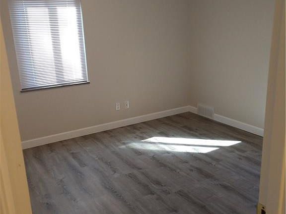 5th image of 4146 Arnelle Dr