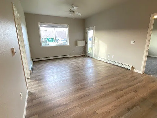 Carlson Place Apartments — Photo 10