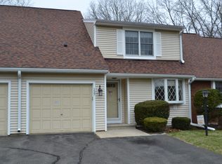 137 The Mdws #137, Enfield, CT 06082