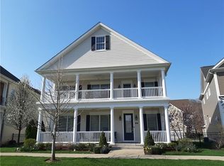 159 1st St, Oakmont, PA 15139