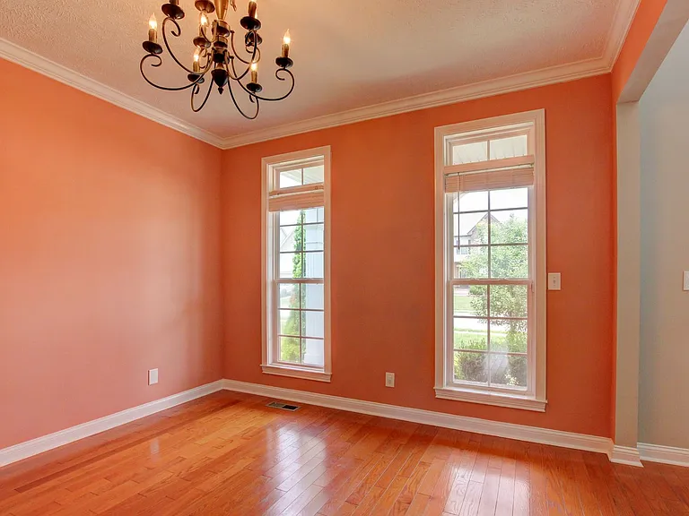 716 Cavalier Dr — Photo 81