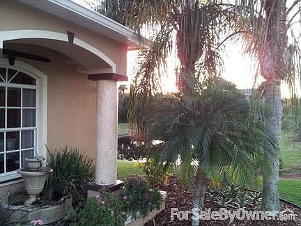 3rd image of 401 Treasure Lagoon Ln
