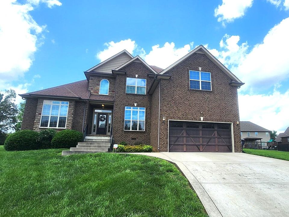 1st image of 304 S Stonecrop Ct