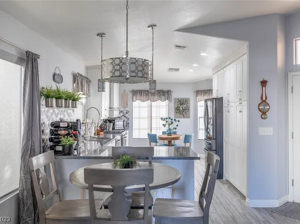 2536 Stonequist Ave, Henderson, NV 89052