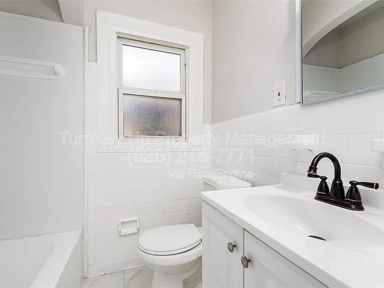 3513 Palace Ct — Photo 11