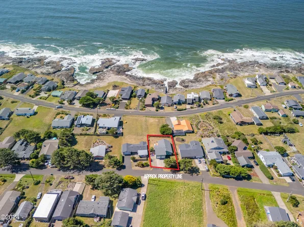 955 Driftwood Ln, Yachats, OR 97498