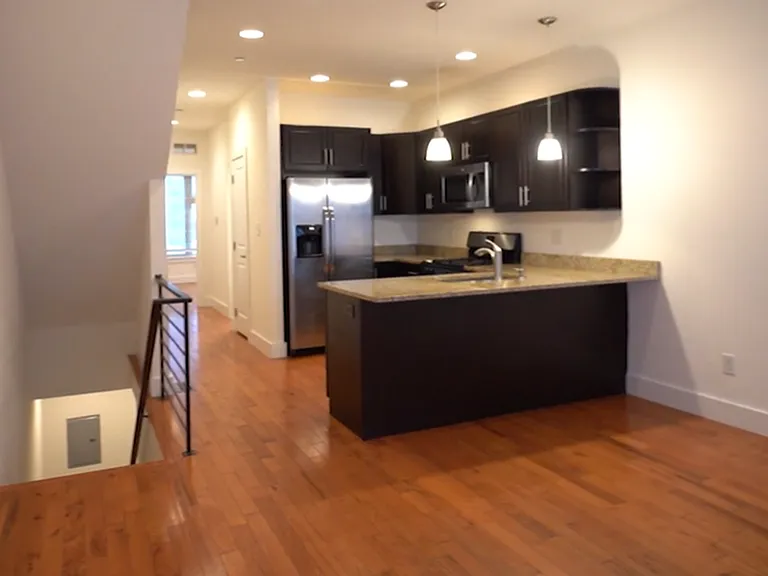1612 Ogden St — Photo 15
