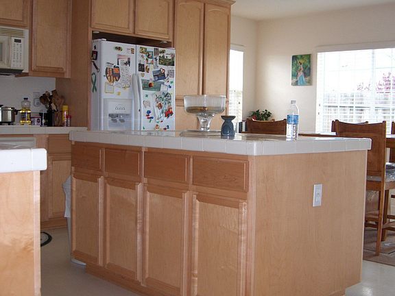 4th image of 2221 Jane Ellen Dr