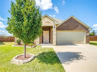 12332 Hunters Knoll Dr, Burleson, TX 76028