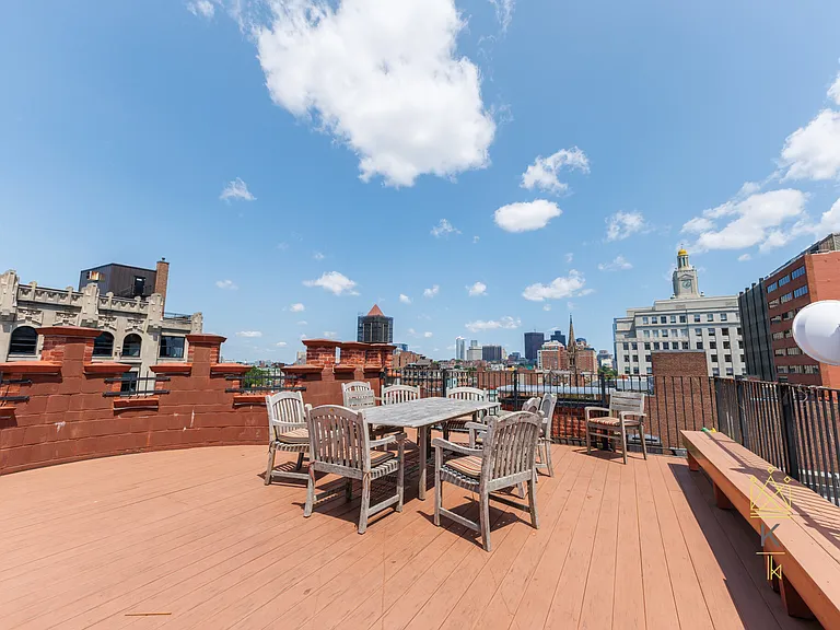 271 Dartmouth St #5F — Photo 14