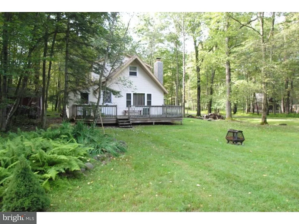 130 Tepee Dr photo 1