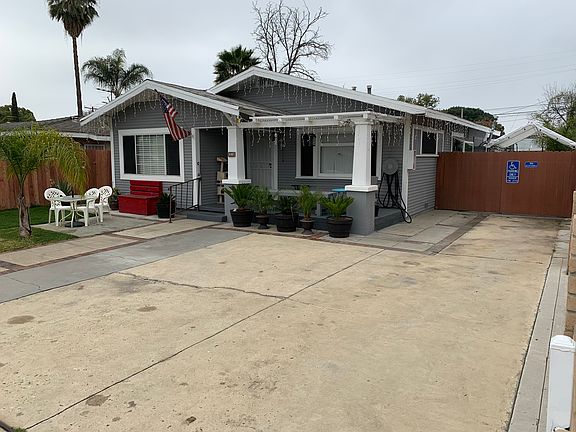 3rd image of 313 N Campus Ave