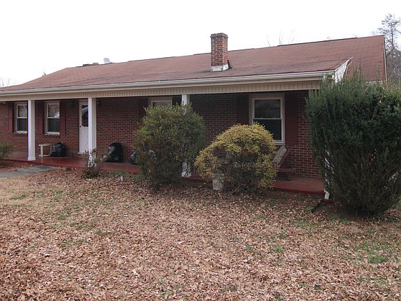 3rd image of 1156 Mineral Springs Dr