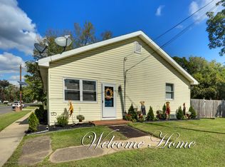 302 Field Ave, Hamilton, NJ 08610