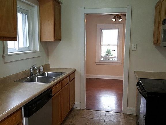 Updated Kitchen w/ appliances