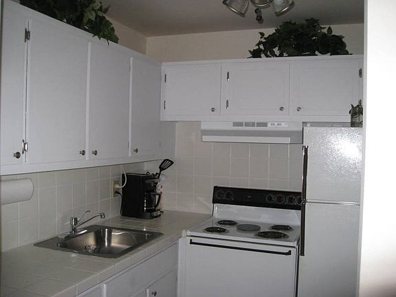 3rd image of 700 Horizons W APT 210