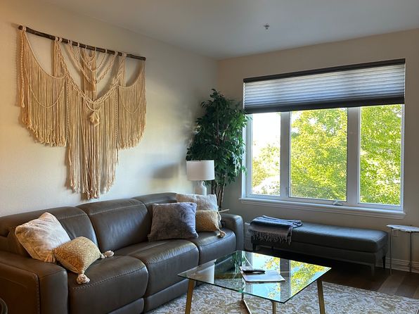 2700 E Cherry Creek South Dr APT 210