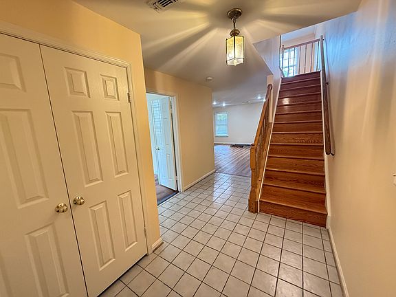 3rd image of 13836 Coleman Ct