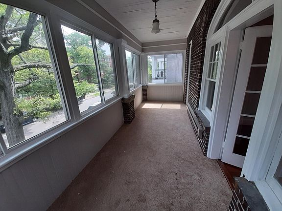 3rd image of 1021 Westover Ave