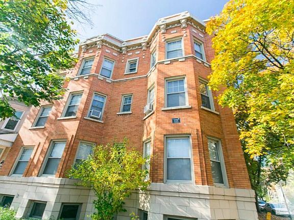 5th image of 1609 W Berteau Ave #1607-1