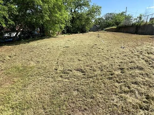 211 E 7th St #8-9, Chandler, OK 74834