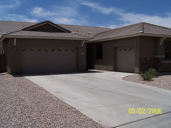 Front view 3 car garage 