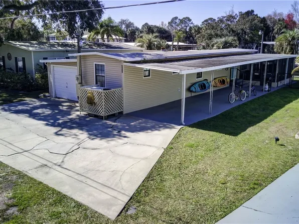 2676 N Comanche Point, Crystal River, FL 34429