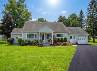 14 Lansing St, Hagaman, NY 12086