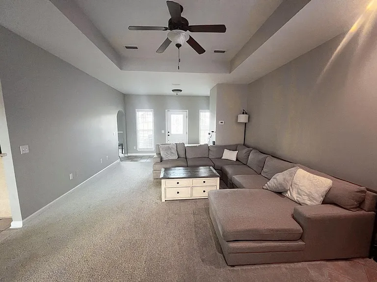 111 Remington Dr — Photo 14