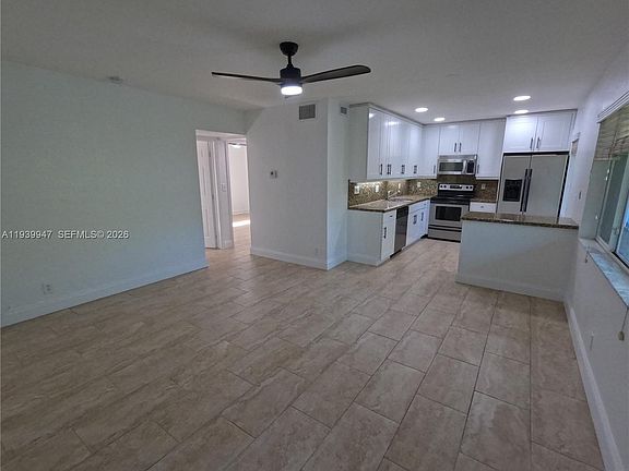 5th image of 1423 Holly Heights Dr APT 15