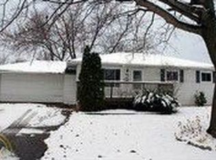 1193 Orchid St, Waterford, MI 48328