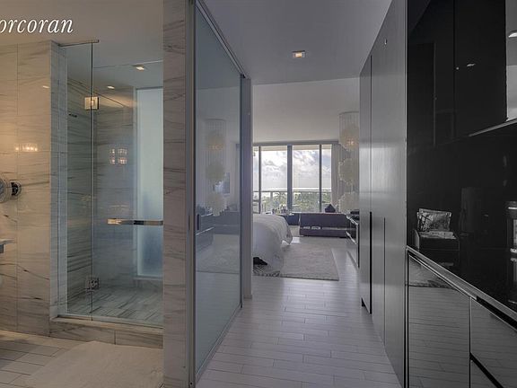 2nd image of 2201 Collins Ave #61214