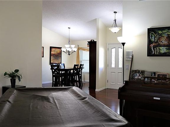 2nd image of 2973 Westcott Dr