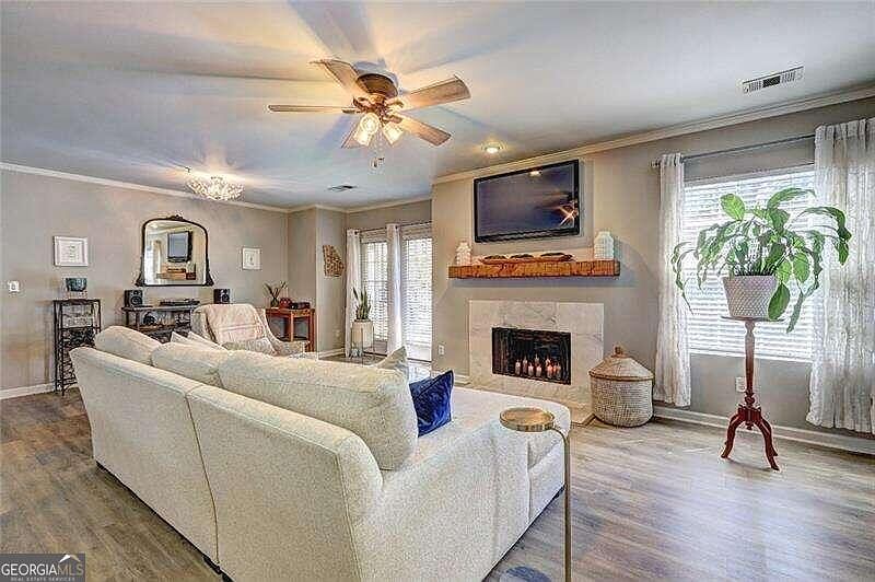 1st image of 1353 Keys Crossing Dr NE