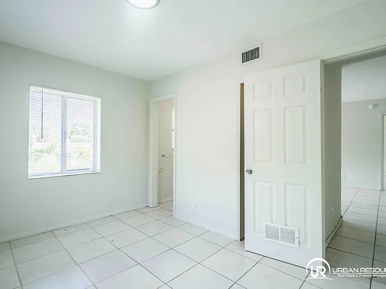 666 NE 80th St #6 — Photo 12