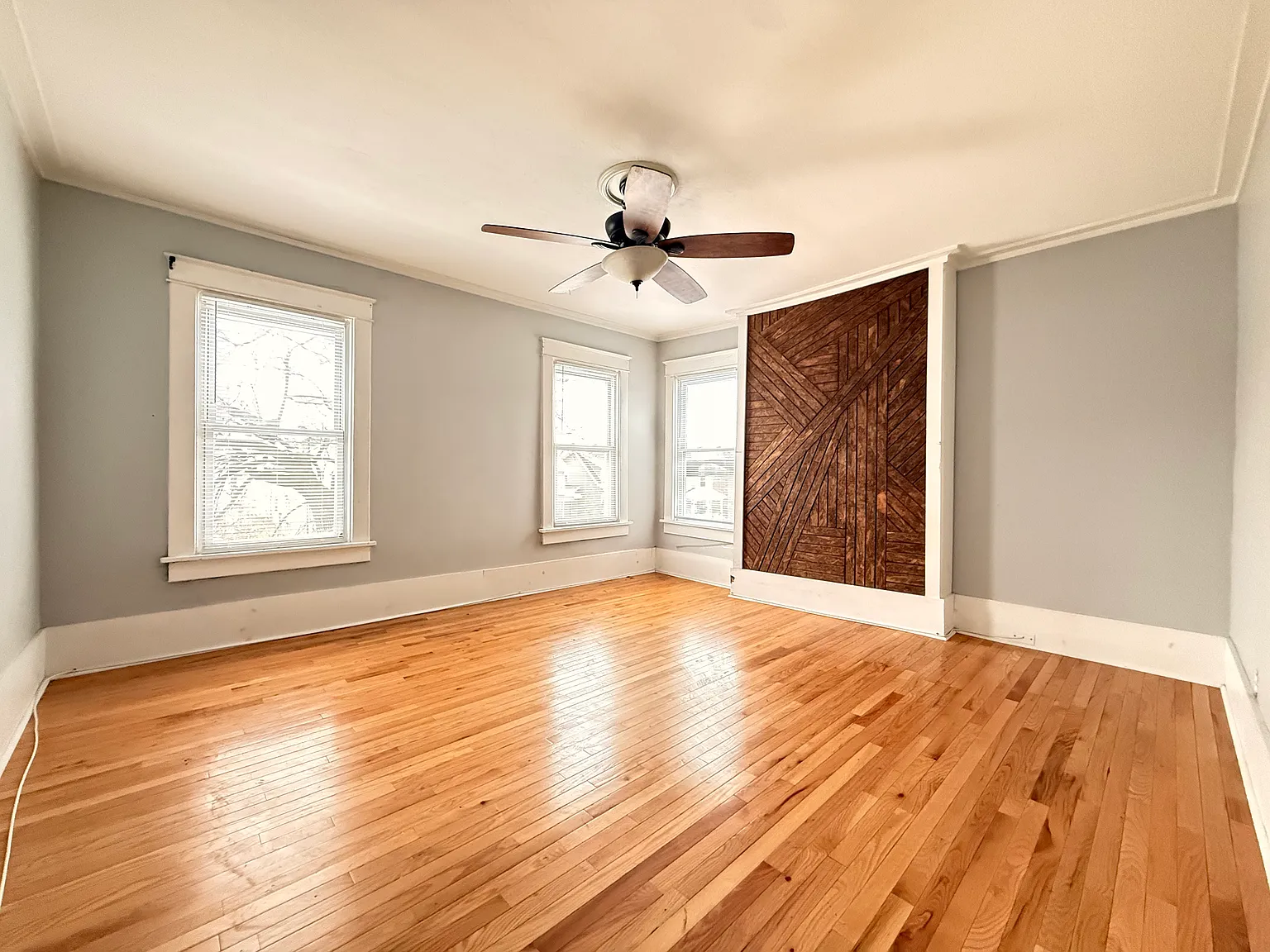 3 bed, 1600 sqft, $1,475 — Photo 1