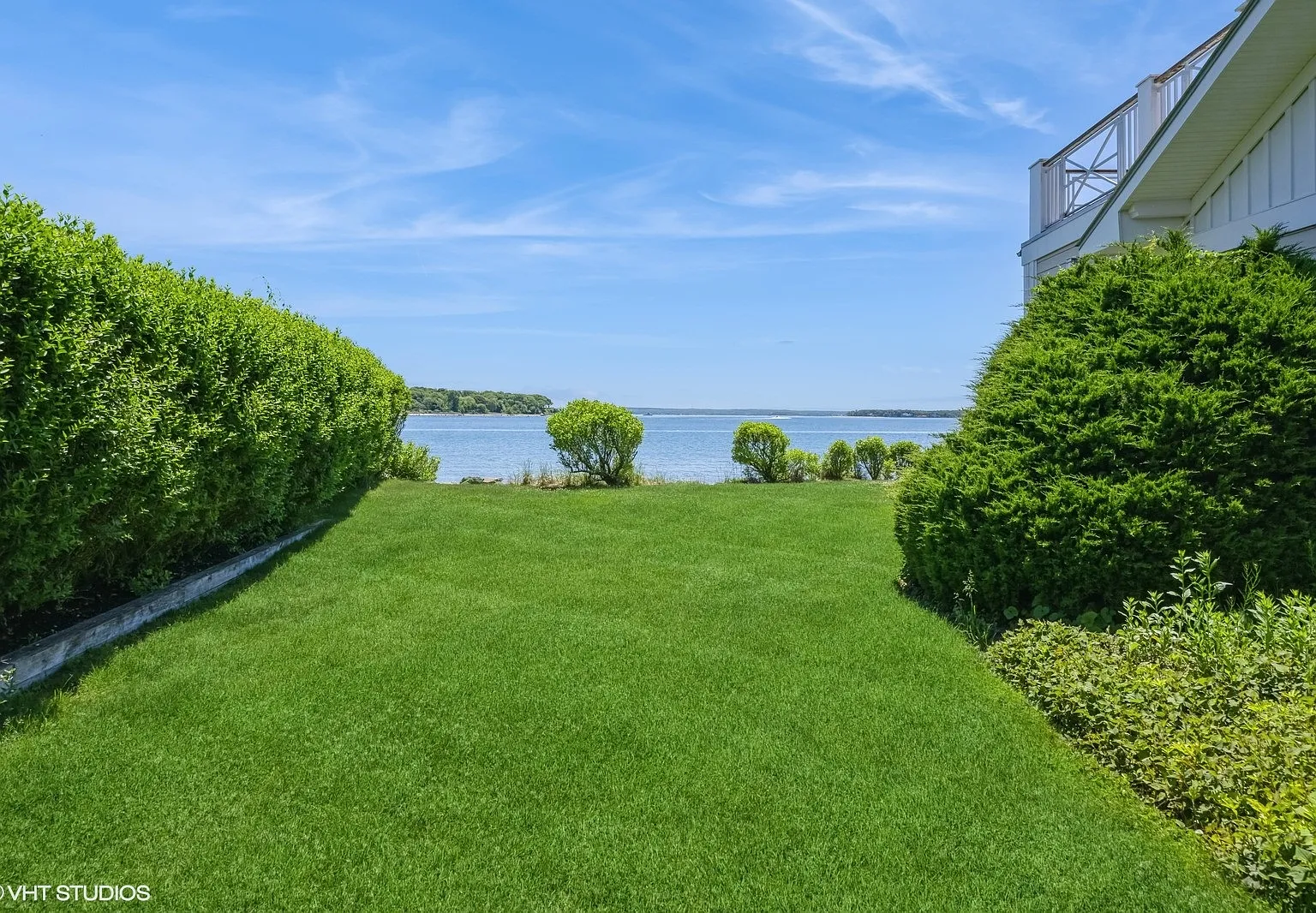 Stunning Beachfront Rental! — Photo 2