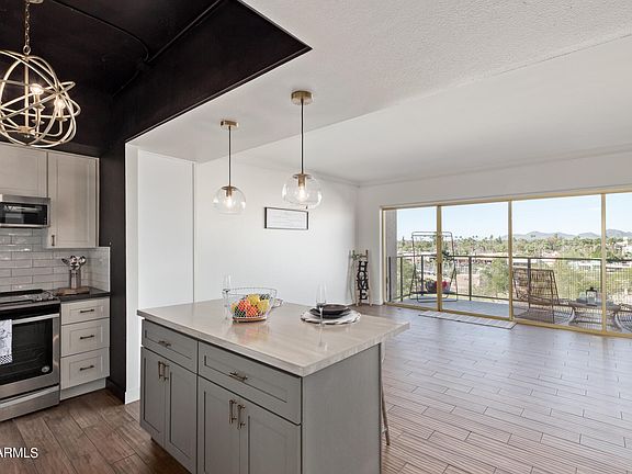 2nd image of 4750 N CENTRAL Avenue #6P