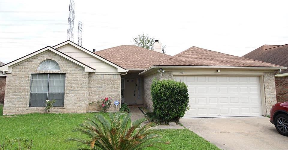 1st image of 3807 Karen Ln