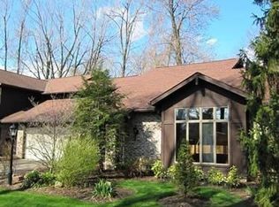 20506 Hilliard Blvd, Rocky River, OH 44116