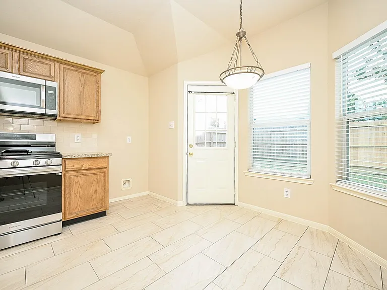 18518 Shadow Line Ct — Photo 17