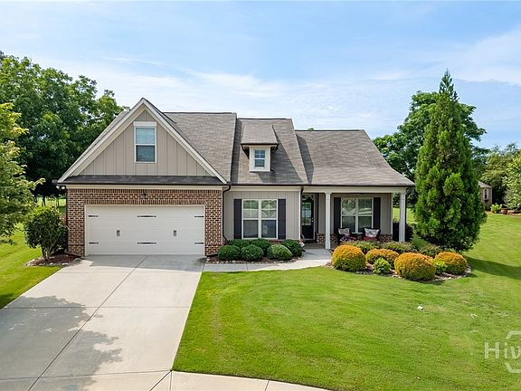 3rd image of 820 Lakeview Bend Circle