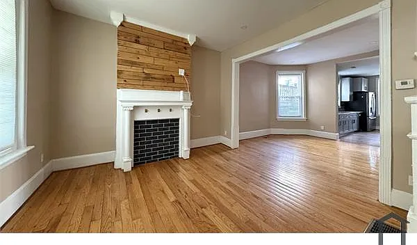 463 W Earlham Ter — Photo 25