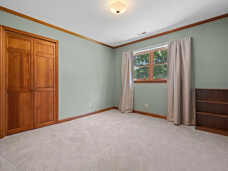 3010 Eaker Dr — Photo 27