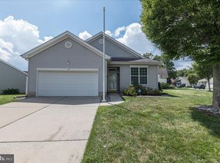 18 Daffodil Dr, Little Egg Harbor, NJ 08087