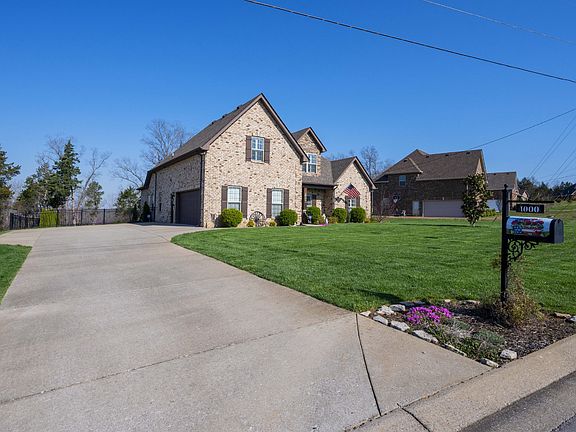 3rd image of 1000 Cascadeway Dr