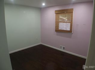 39 Kathleen Pl, Edison, NJ 08817