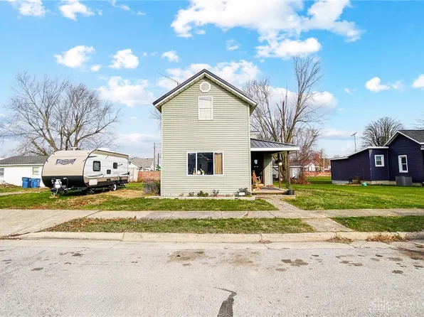 406 Davis St, Jackson Center, OH 45334