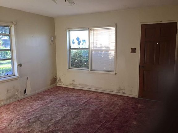 2nd image of 805 Arlene St