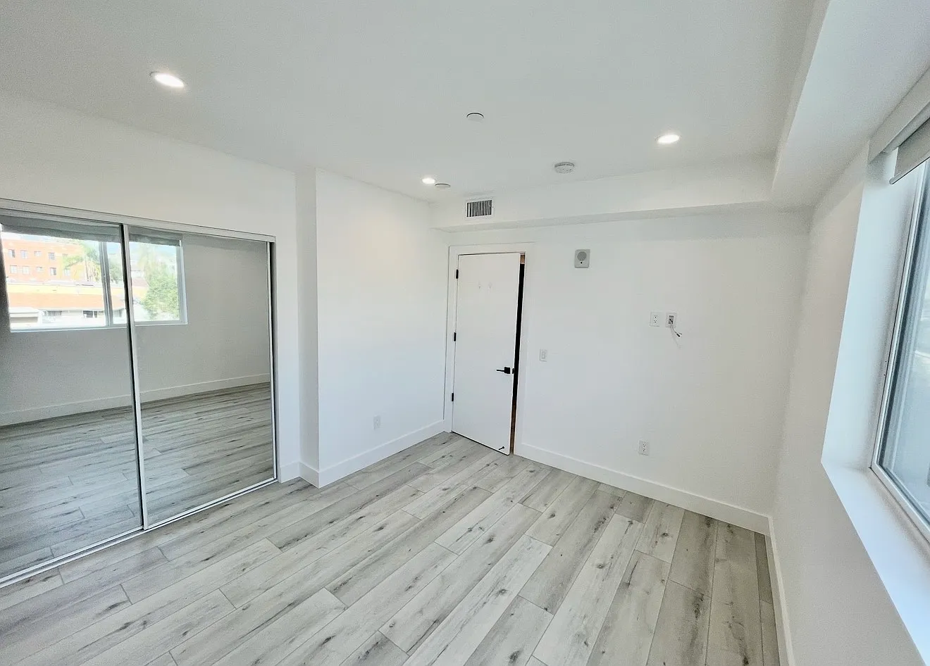 1 bed, 790 sqft, $2,595 — Photo 4